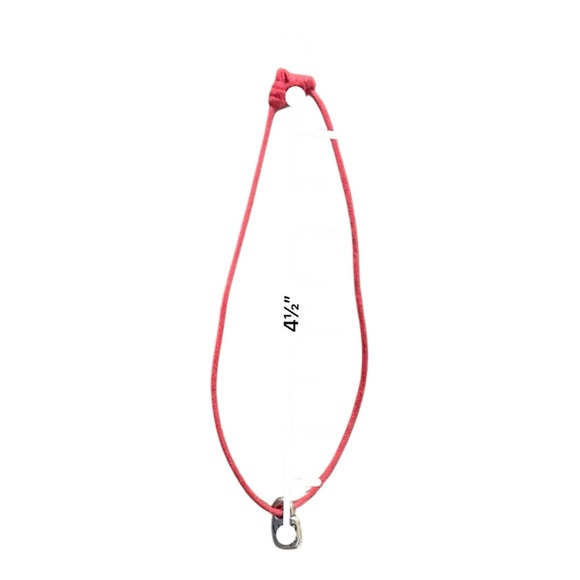 UNO de 50 Red Cord Bracelet Silver Charm Adjustable Unisex NWOT - Picture 3 of 3